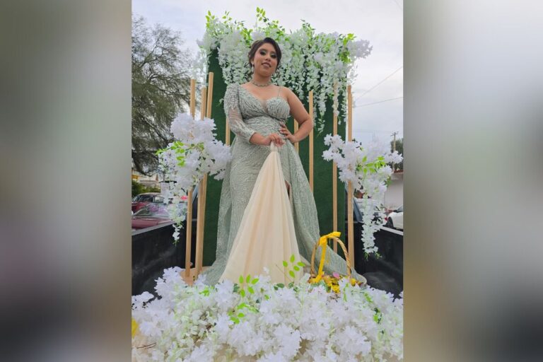 Eligen a la reina del Aniversario de Plateros