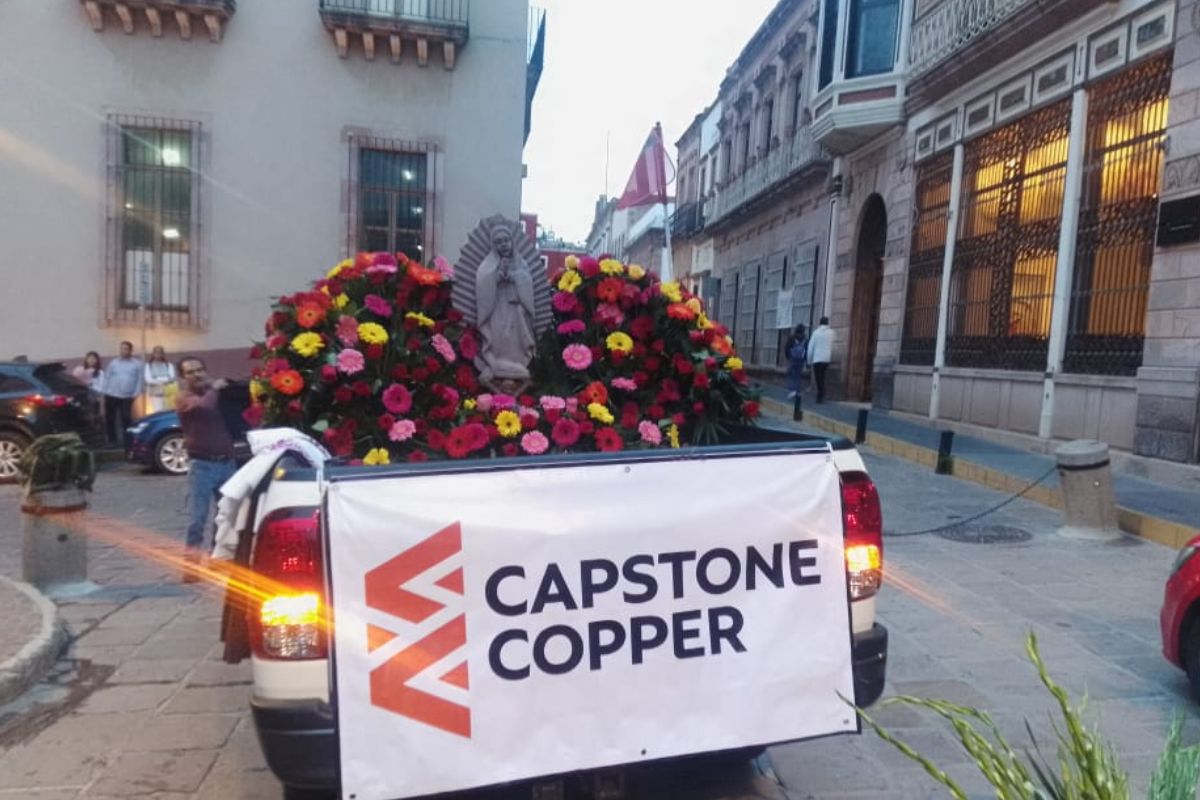 Realiza Capstone Cooper peregrinaje a Catedral