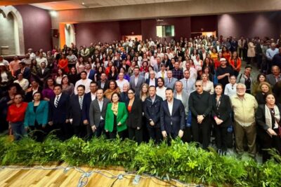 Amalia García rinde informe legislativo con enfoque social