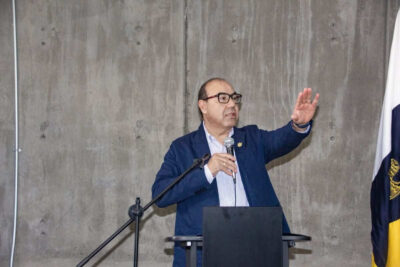 Ángel Román, rector de UAZ, redobla esfuerzos por apoyo federal