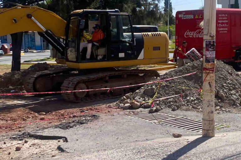 Comerciantes exigen solución por retraso en obras García Salinas