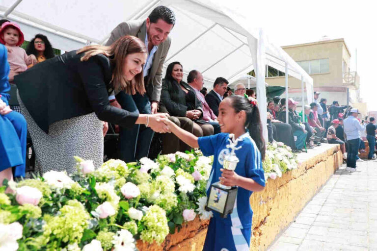 Conmemoran el 471 aniversario de Fresnillo con Desfile