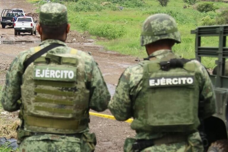 Detienen a 38 hombres en Michoacán, realizaban entrenamiento táctico