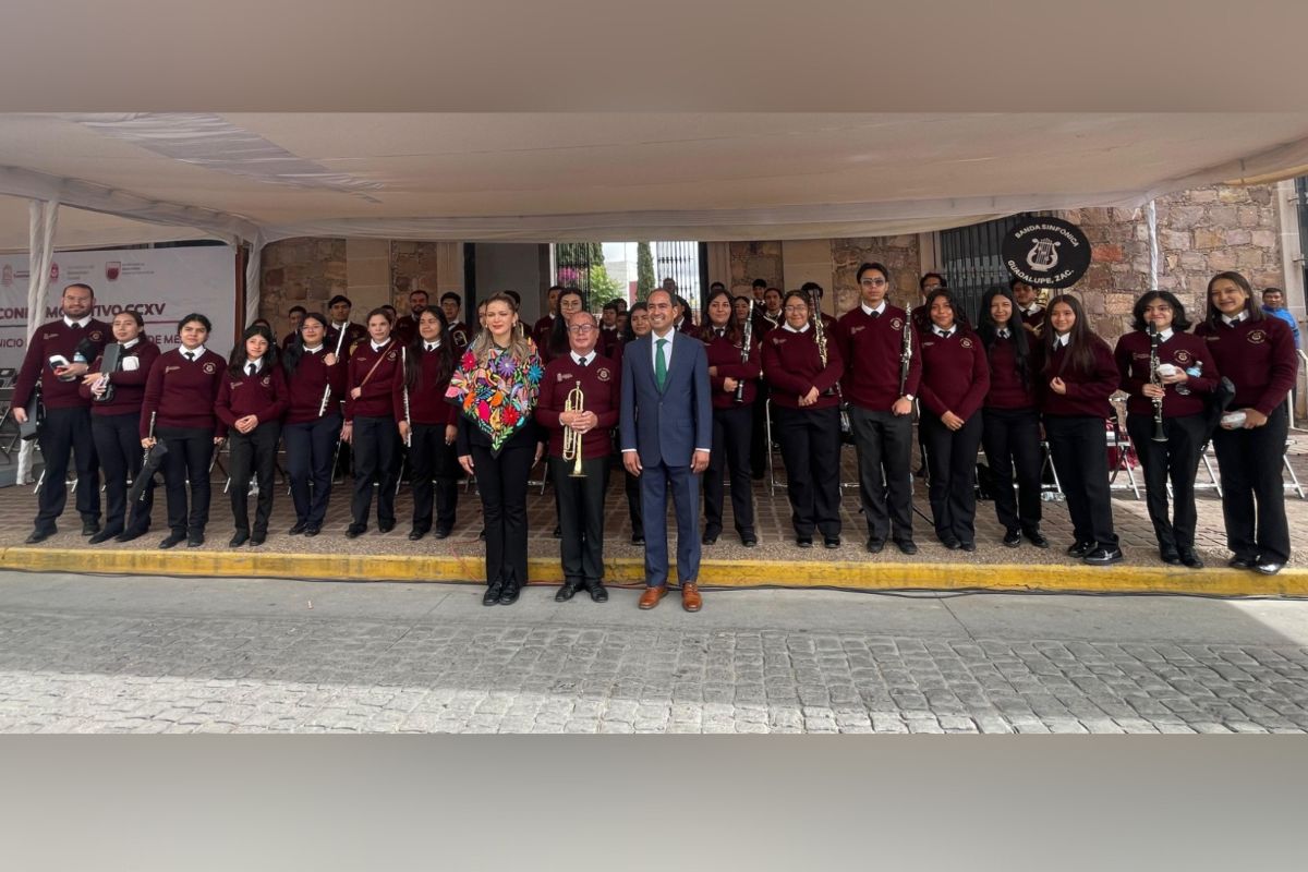 Reconocen a Banda Sinfónica de Guadalupe por su 45 Aniversario