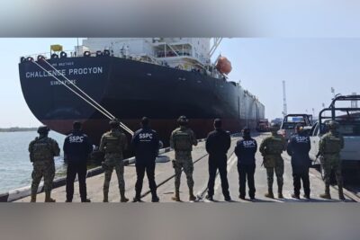 Detienen a empresarios y funcionarios tras asegurar 10 millones de litros de combustible en Tampico