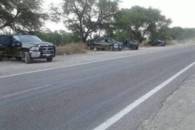 Localizan cuatro cuerpos abandonados en carretera de Pinos