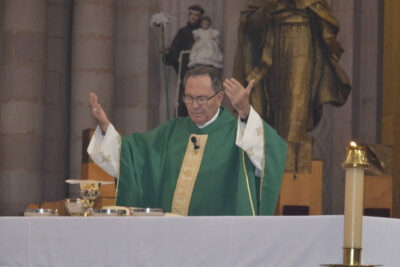 Obispo  de Zacatecas exhorta a poner en orden los testamentos