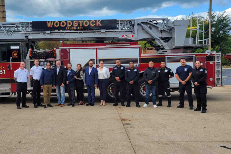 Protección Civil y bomberos de Guadalupe se gradúan de curso en Illinois, EU