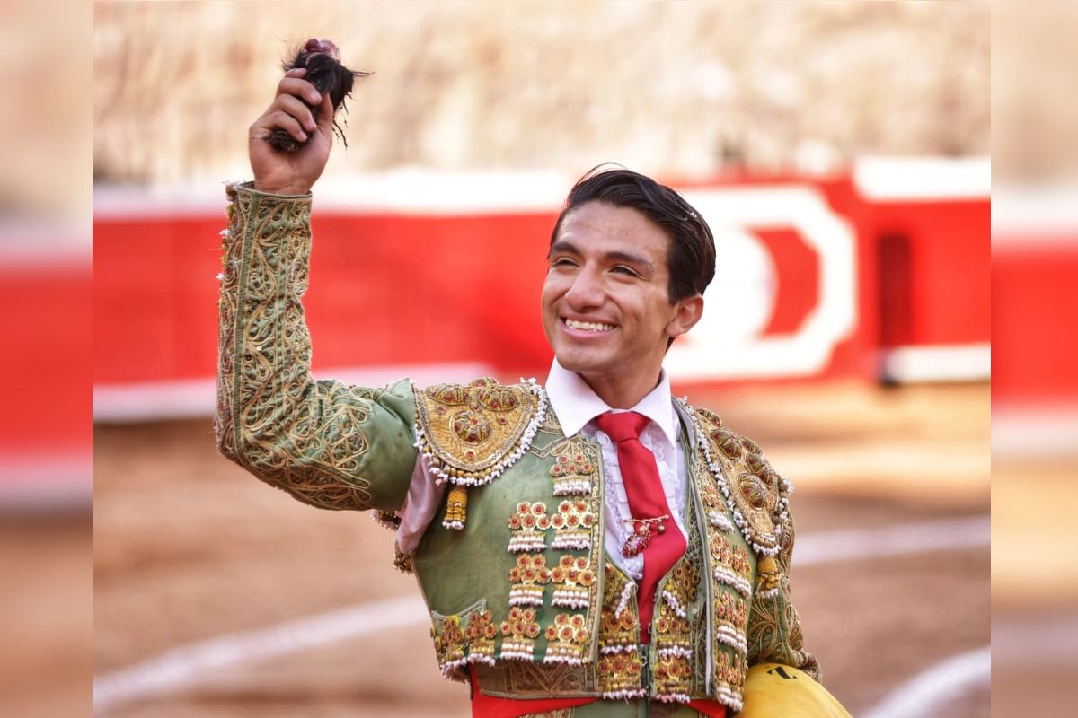 Una oreja para César Ruiz.