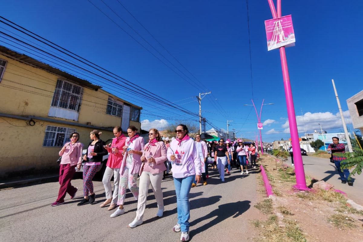 Mandan desde Guadalupe mensaje de esperanza contra el cáncer de mama.