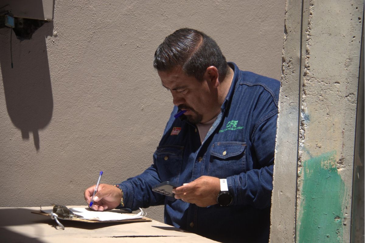 Acuerdan Pepe Saldívar y CFE respuesta oportuna a emergencias y fallas en la energía eléctrica en Guadalupe.