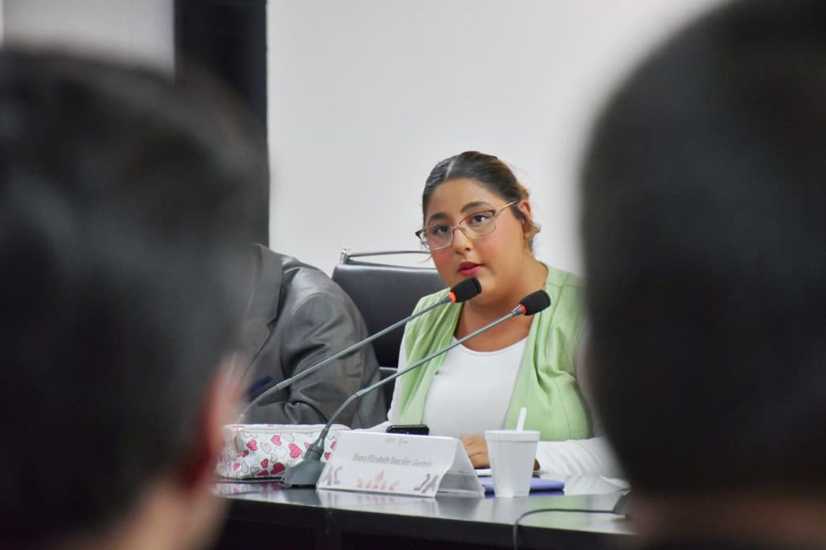 Jóvenes de Guadalupe debaten sobre impacto de inteligencia artificial.