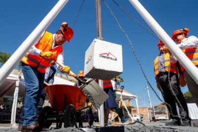 Colocan primera piedra del monumento a la Virgen en Fresnillo