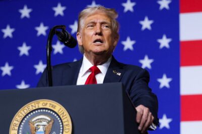 Trump advierte a Hamás que no tolerará retrasos en su plan para liberar rehenes en Gaza