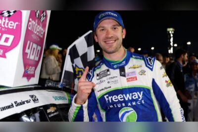 El mexicano Daniel Suárez seguirá en NASCAR Cup en 2026