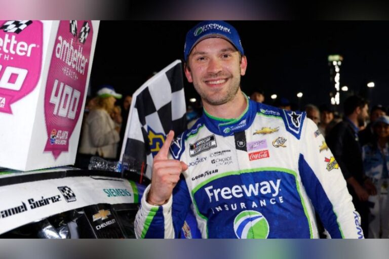 El mexicano Daniel Suárez seguirá en NASCAR Cup en 2026