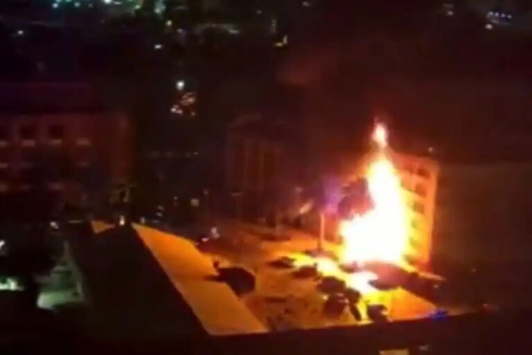 Captan en video el momento exacto de la explosión en el restaurante La Soldadera, en CDMX