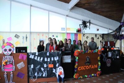 Cecofam recibe a niñas, niños y adolescentes con un recinto alusivo al Día de Muertos