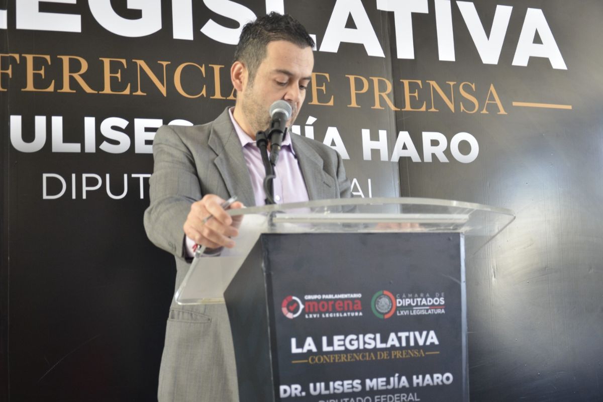Ulises Mejía critica uso excesivo recursos informe de Verónica Díaz