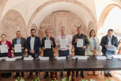 Guadalupe lidera firma de convenio de 30 municipios con IMSS Bienestar