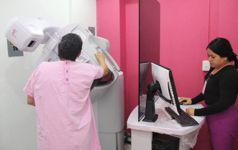 ISSSTE Zacatecas fortalece la lucha contra cáncer de mama
