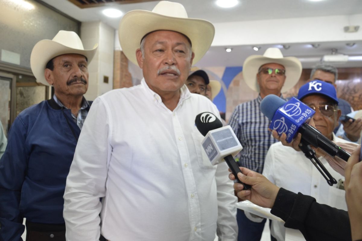 Integrantes del FNRC exigen precios de garantía.