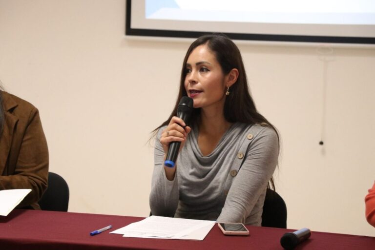 El Runrún: Funcionarios se refugian con Verónica Díaz