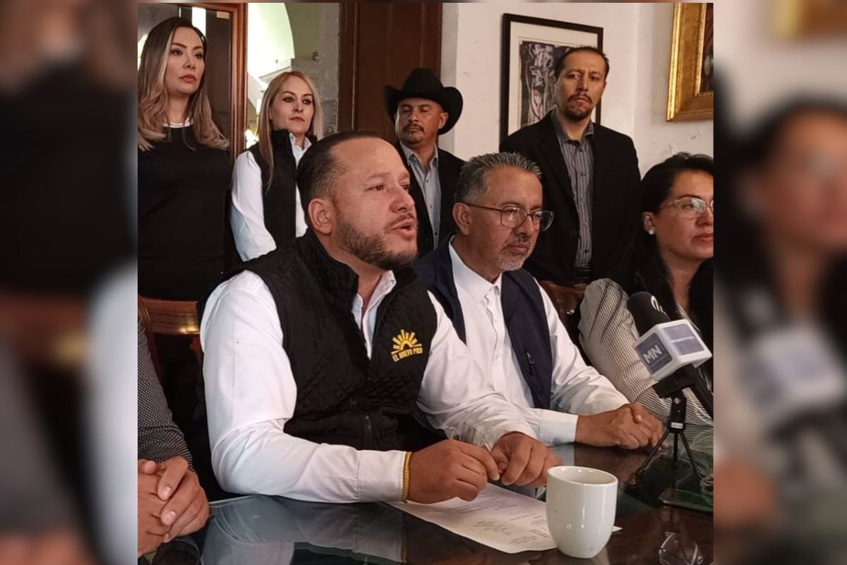 Néstor Santacruz, quiere colgarse de Morena. 