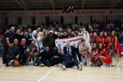 Playoffs, bodas y política sin VAR