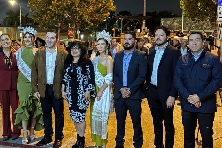 Ulises Mejía impulsa diputaciones migrantes de elección directa