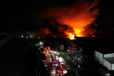 Explosión en parque industrial de Ezeiza deja 22 heridos y provoca masivo incendio