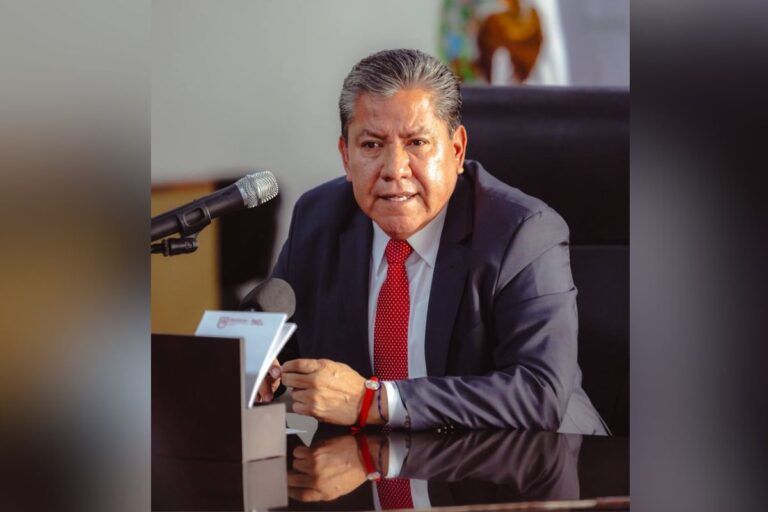 Zacatecas ofrece incentivo para que docentes migren a la nómina federal