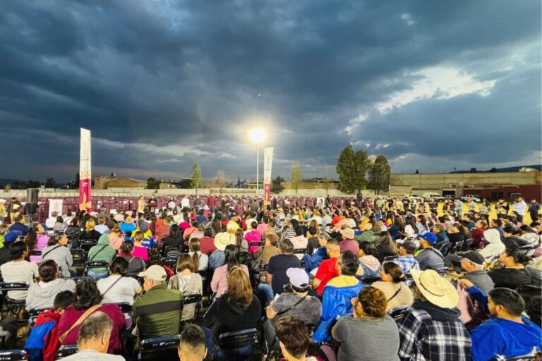 Entregan 400 depósitos de agua a familias de Guadalupe para fortalecer su abastecimiento