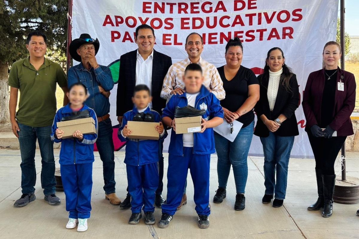 Refuerzan apoyo escolar en Guadalupe: avanza entrega de calzado a comunidades rurales.