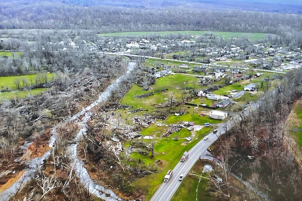Tornado arrasa ciudad del sur de Brasil: seis muertos y más de 400 heridos.