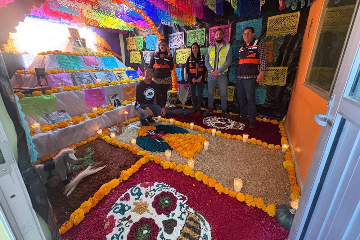 Capstone Copper Cozamin honra sus tradiciones con el Concurso de Altares de Día de Muertos 2025.
