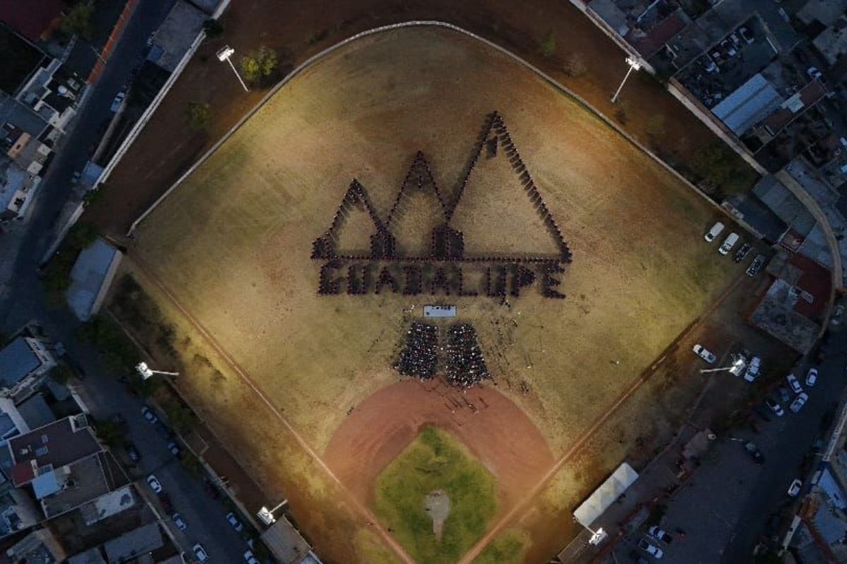 Entregan 400 depósitos de agua a familias de Guadalupe para fortalecer su abastecimiento.