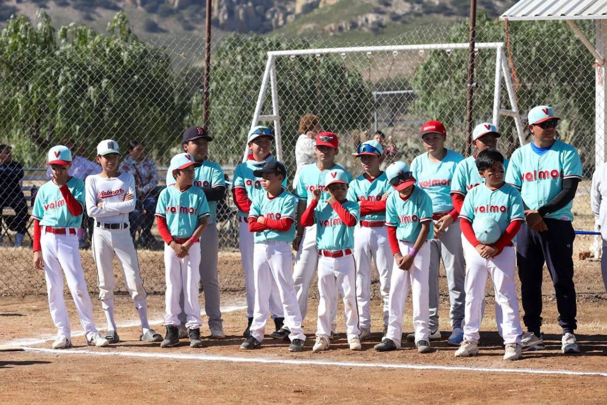Saucito del Poleo estrena campo infantil de béisbol.