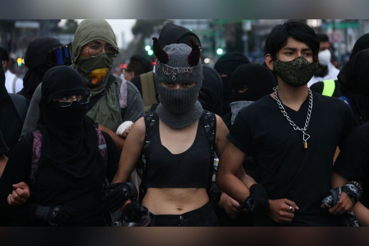 Bloque Negro impulsa su expansión global mediante redes sociales.