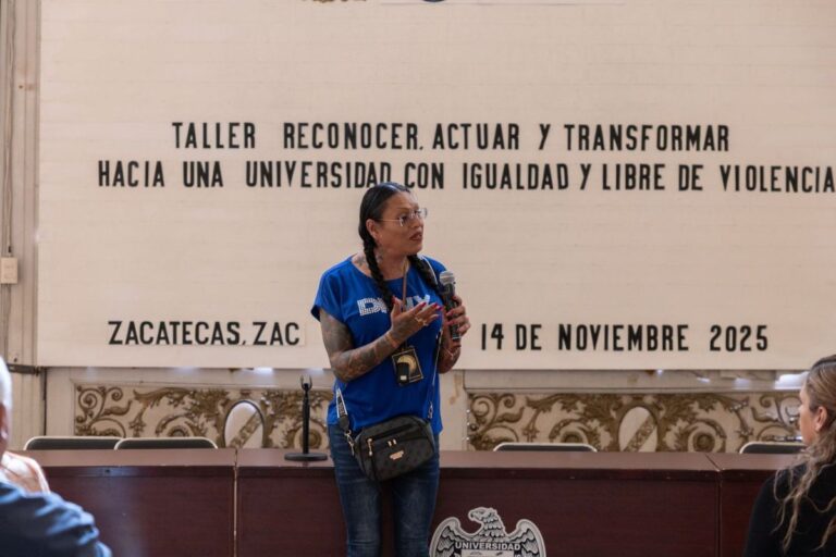 Kenya Cuevas conmueve en la UAZ con su testimonio y exige acciones por la dignidad trans