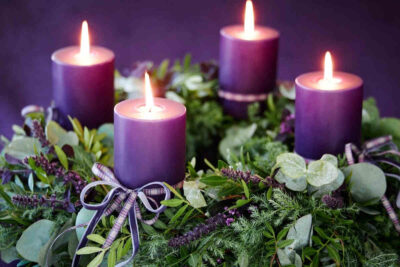 Comienza el Adviento en Zacatecas: familias encienden la primera vela