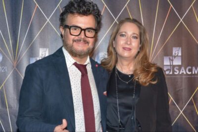 Aleks Syntek enfrenta rumores de divorcio y acusa a excompañeros de difamarlo
