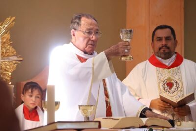 El obispo Sigifredo Noriega continúa su visita pastoral en Fresnillo