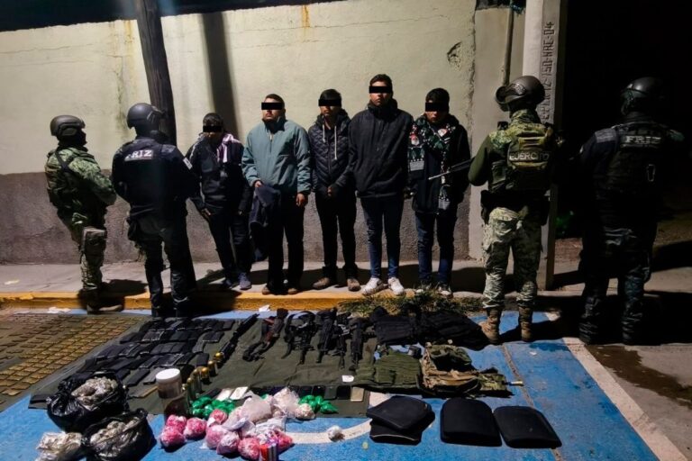 Desarticulan célula delincuencial en Jalpa; hay cinco detenidos y un arsenal asegurado