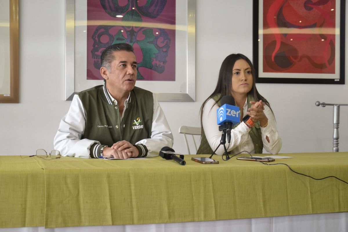 Carlos Puente presume reformas y acelera agenda política