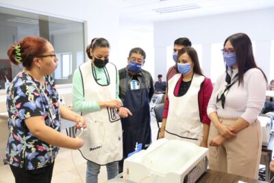 ISSSTE capacita a pacientes para usar diálisis nocturna domiciliaria