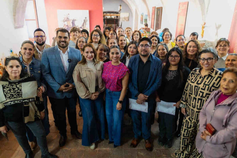 Guadalupe promueve la artesanía local con cursos de Ixtle y Cartonería