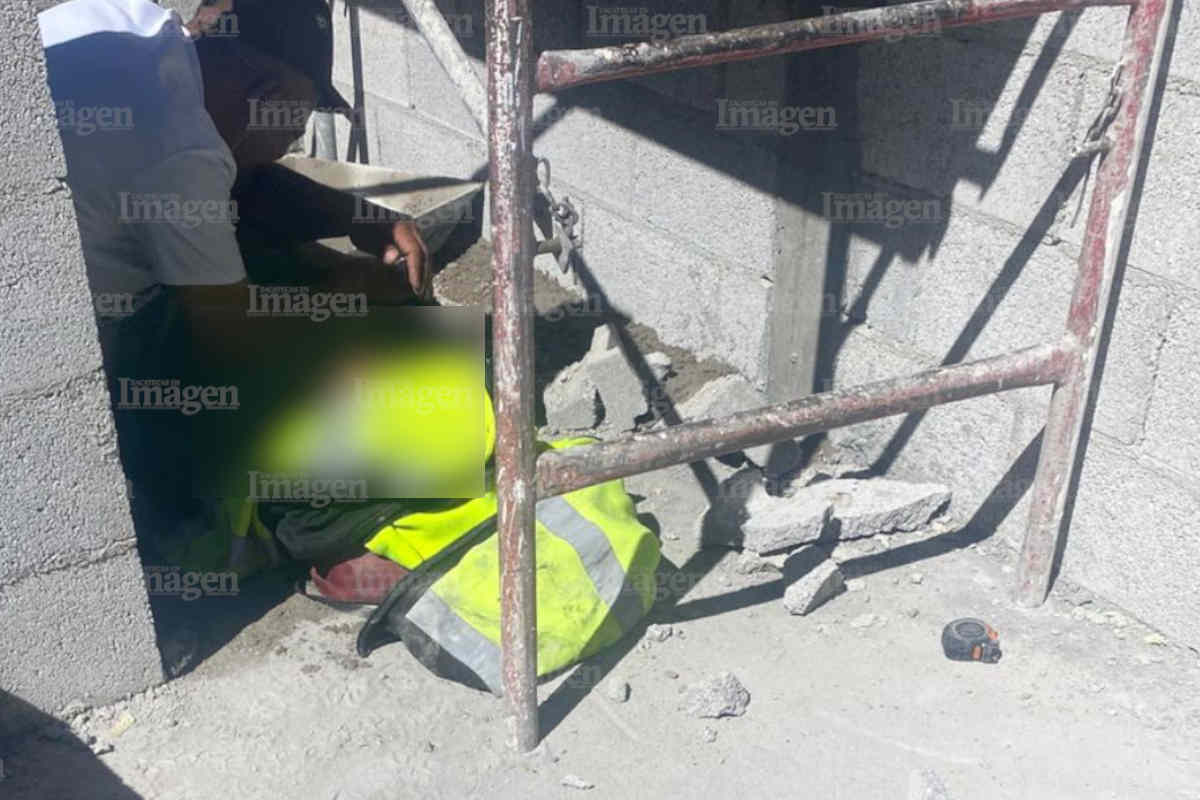 Hombre muere en Fresnillo tras caer de un andamio y golpearse la cabeza