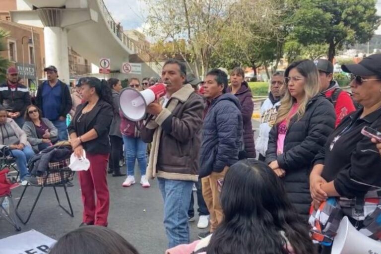 Sección 58 abre circulación parcial de bulevar, pero sostiene manifestación