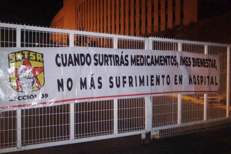 Sindicato de Salud intensifica protesta bloqueando Ciudad Administrativa de Zacatecas